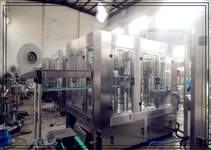 PLC Controlevruchtensap het Vullen Machine voor het Zilverachtige Wit van de Drankfabriek SUS304 1