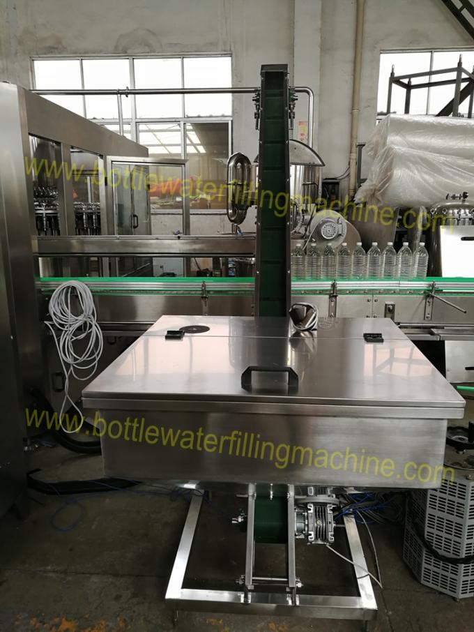 De roterende Rinser-van het het Waterflessenvullen van de Vullercapsuleermachine Automatische Machine 18000bph 0
