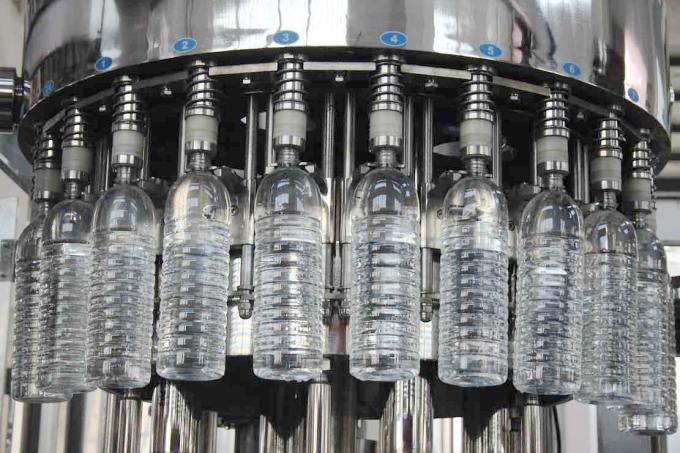 3-in-1 Automatische Zuivere Vloeibare het Flessenvullenmachine van Monoblock voor Vruchtensapproductie 5