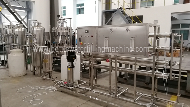 Grote de Reinigingsmachine van het Capaciteitswater, Kleinschalige Flessenvullenmachine 0
